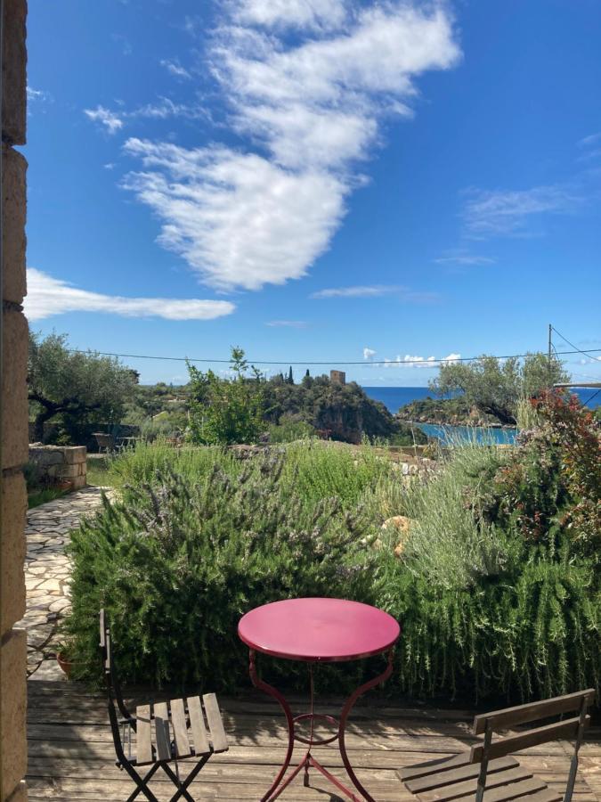 Meropi Villas Kardhamili Exteriör bild