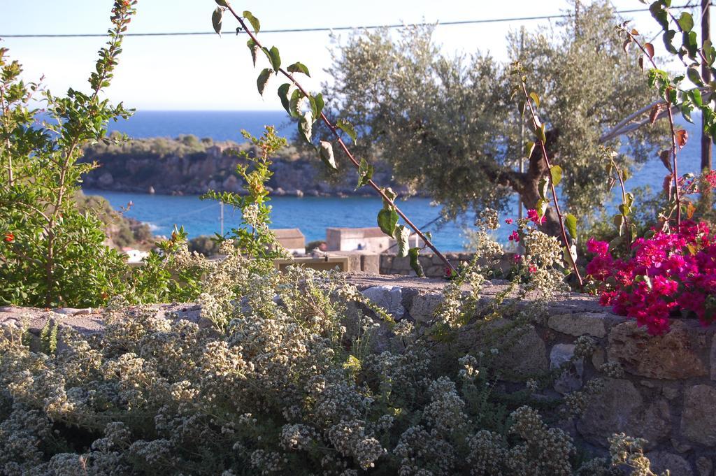 Meropi Villas Kardhamili Exteriör bild